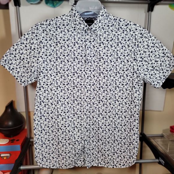 Cactus Man Ricky Singh SS Full Button White w/ Blue Flowers - Size Large - Picture 2 of 4